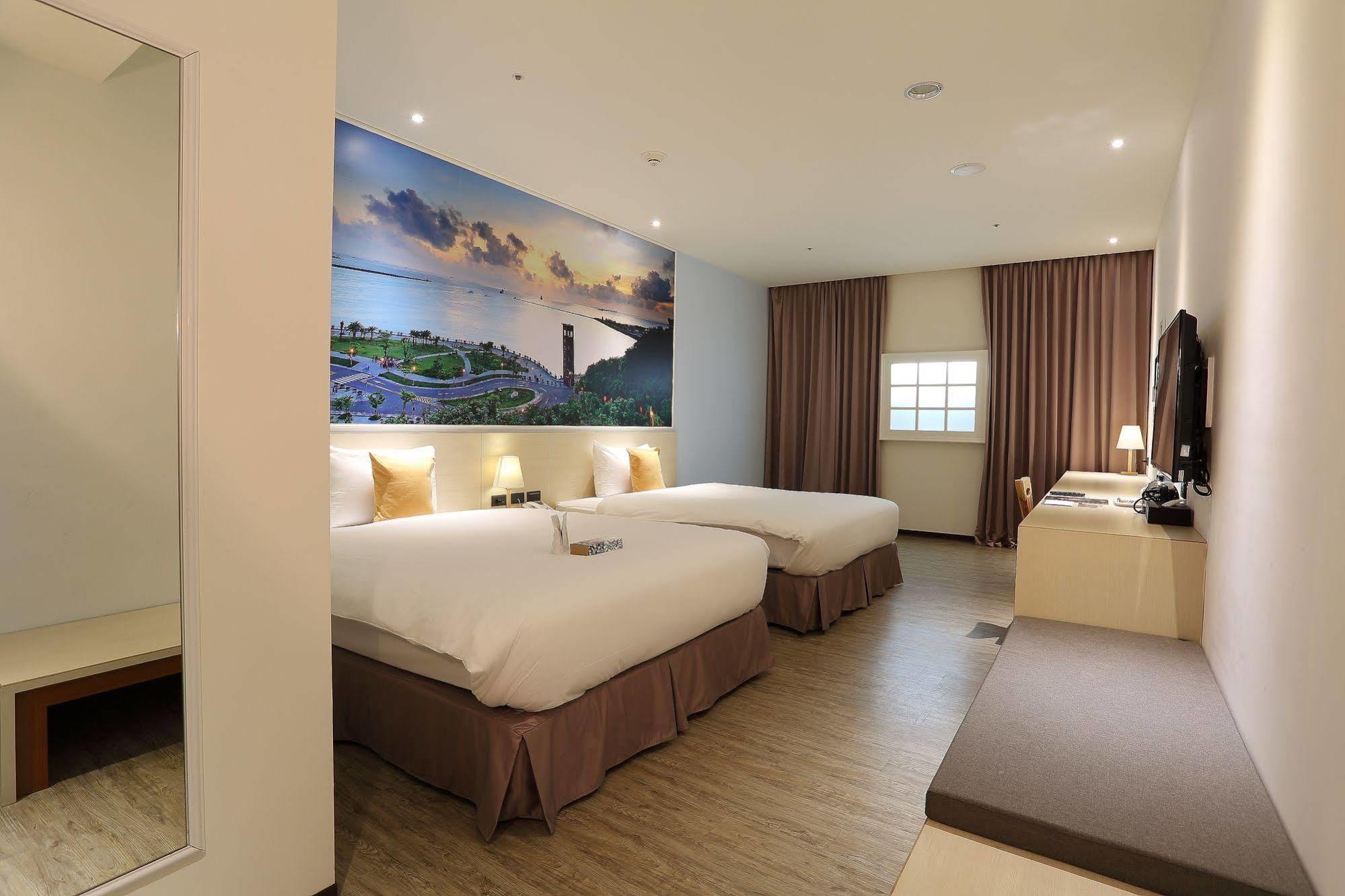 Mingli Hotel Kaohsiung Exterior photo