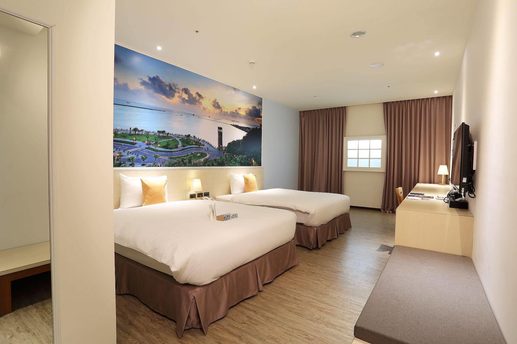 Mingli Hotel Kaohsiung Exterior photo