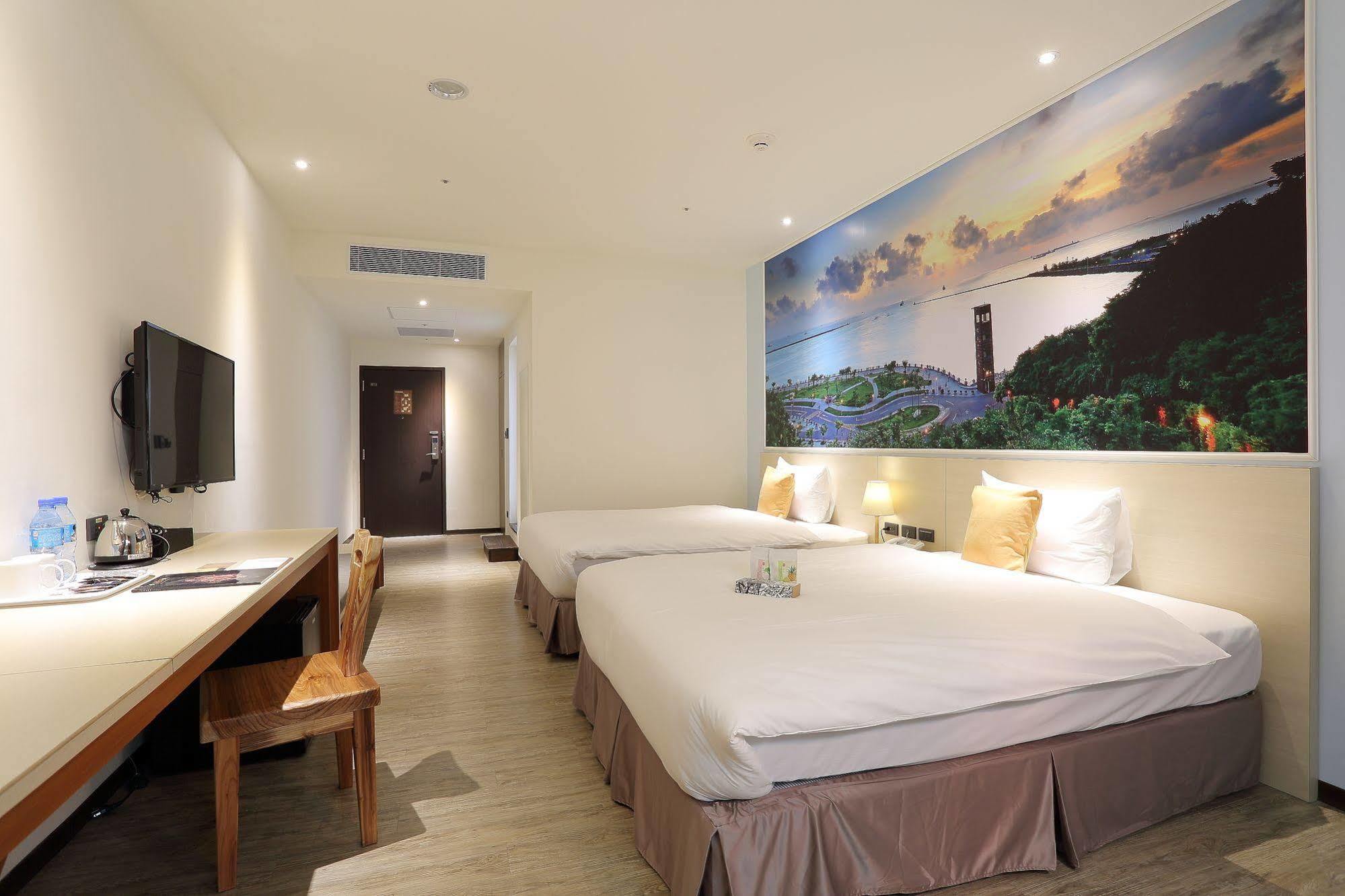 Mingli Hotel Kaohsiung Exterior photo